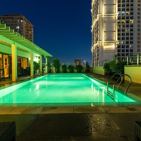 Armada Hotel Манила Екстериор снимка