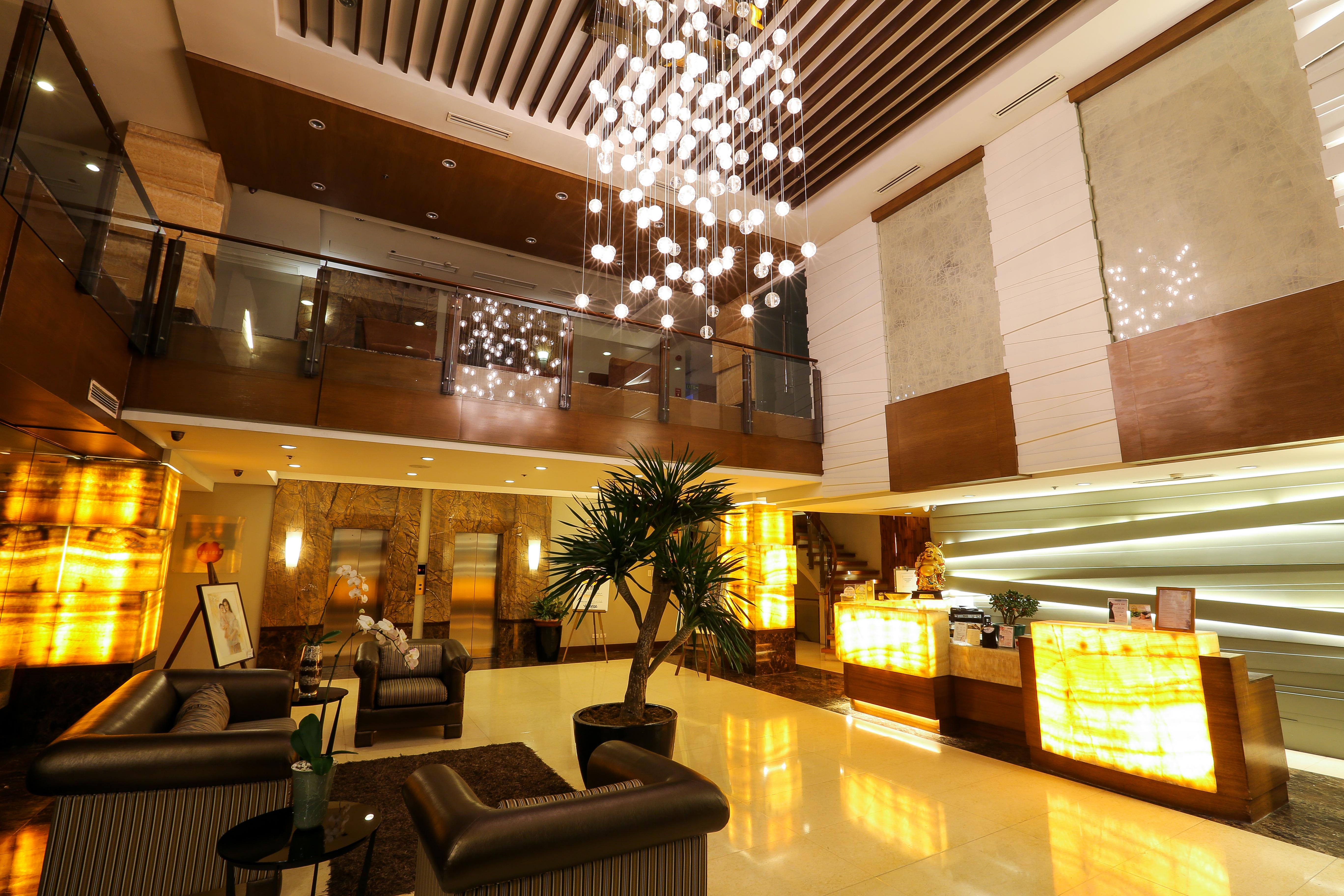 Armada Hotel Манила Екстериор снимка