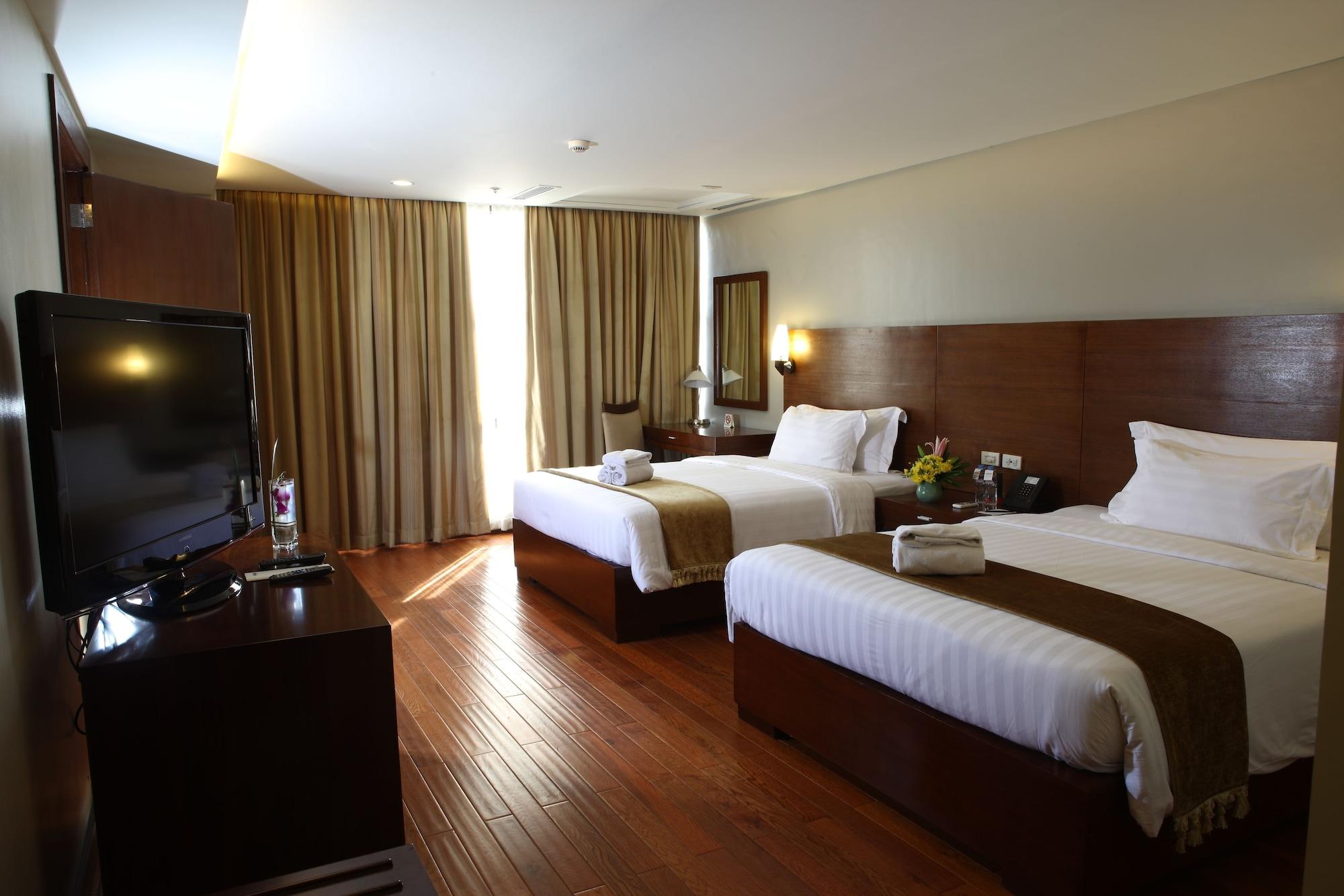 Armada Hotel Манила Екстериор снимка