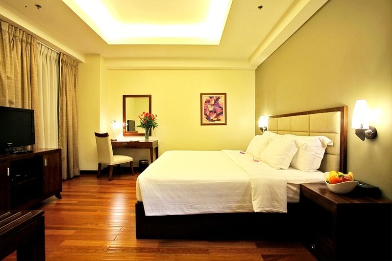 Armada Hotel Манила Екстериор снимка
